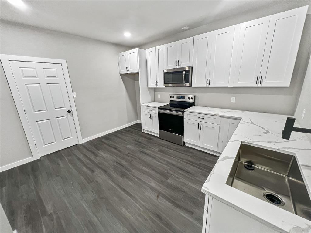 East Columbia Place - Residential Income