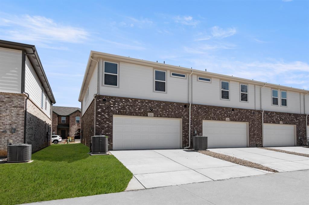 Mockingbird Estates Townhomes - Residential