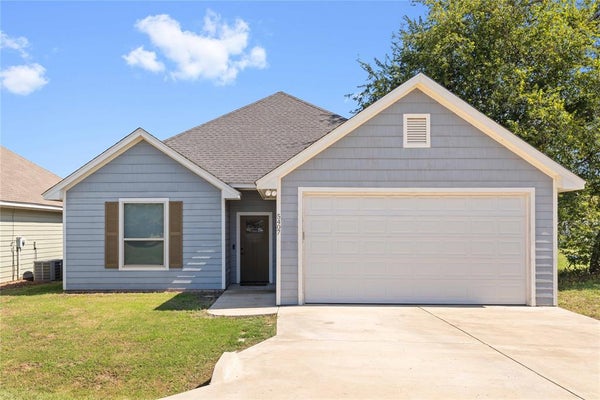 5407 ARROWHEAD DR, GRANBURY, TX 76048 - Image bccdaebbe613bbe0a6381cef2bd704d3/635764177