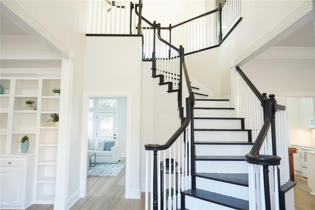 1390 Shores Boulevard