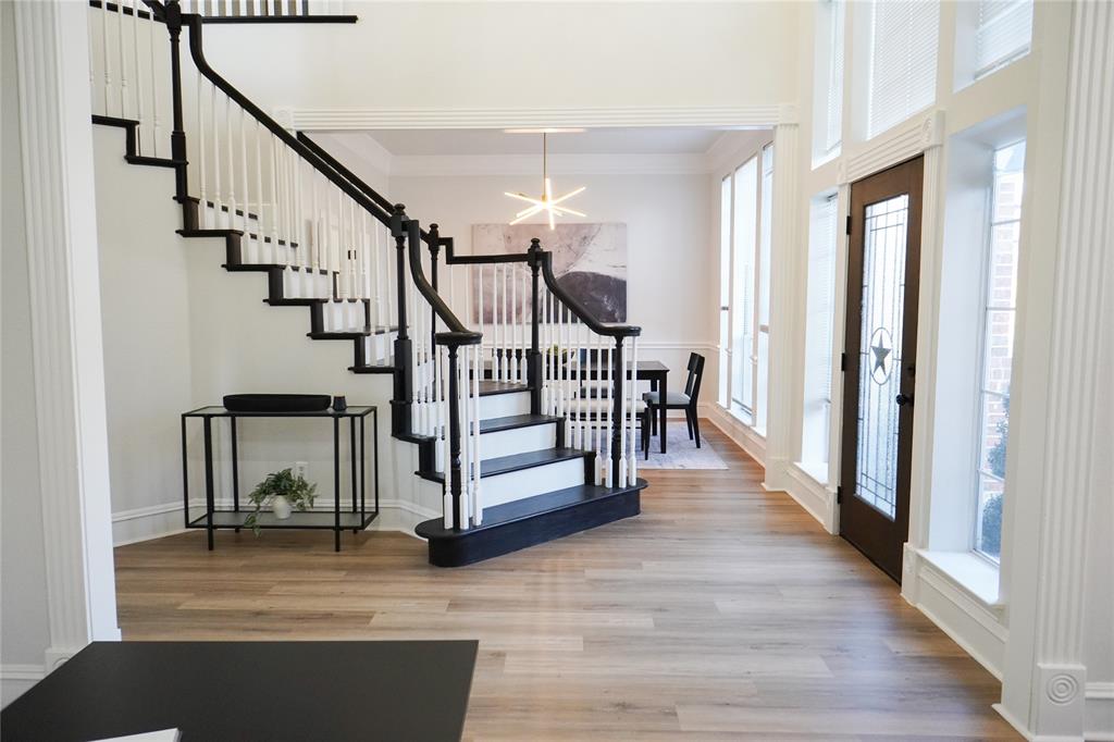 1390 Shores Boulevard