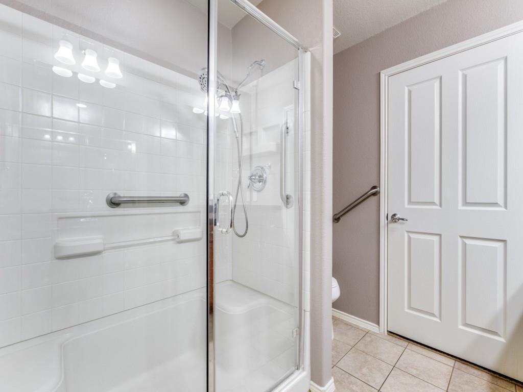 Frisco Lakes By Del Webb Villa - Residential