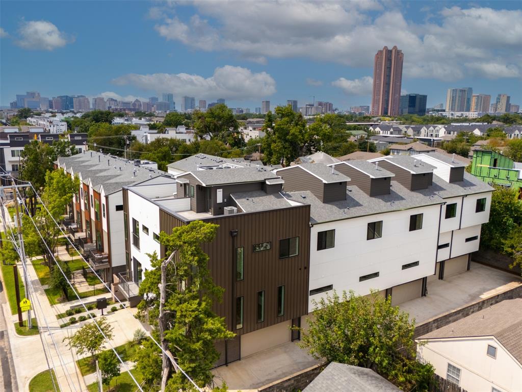 MIDTOWN HEIGHTS CONDOMINIUM - Residential Lease