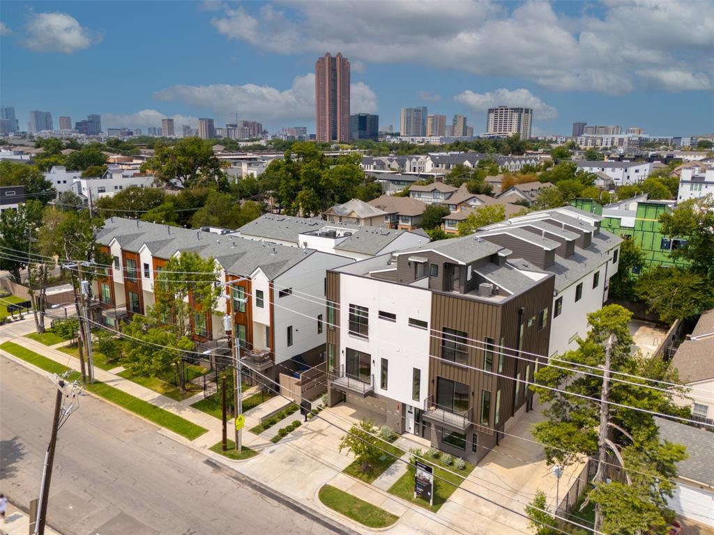 MIDTOWN HEIGHTS CONDOMINIUM - Residential Lease