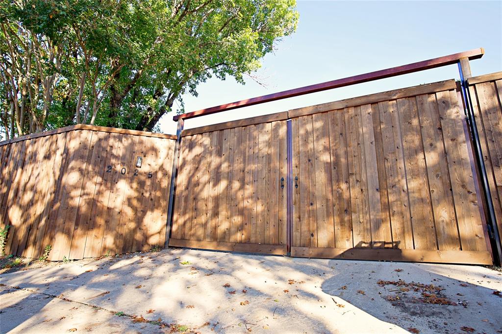 2025 High Bluff Drive