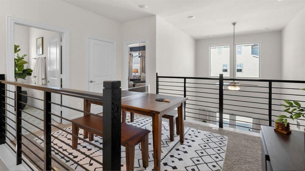 Mustang Square - Residential Lease