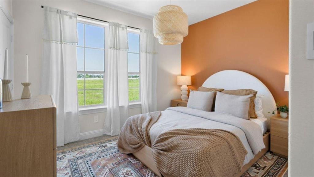 Mustang Square - Residential Lease