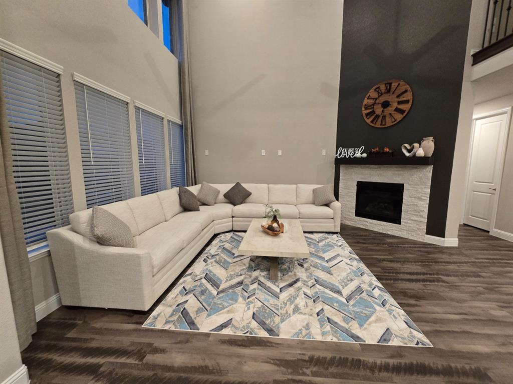 Auburn Hills Ph 1b - Residential Lease