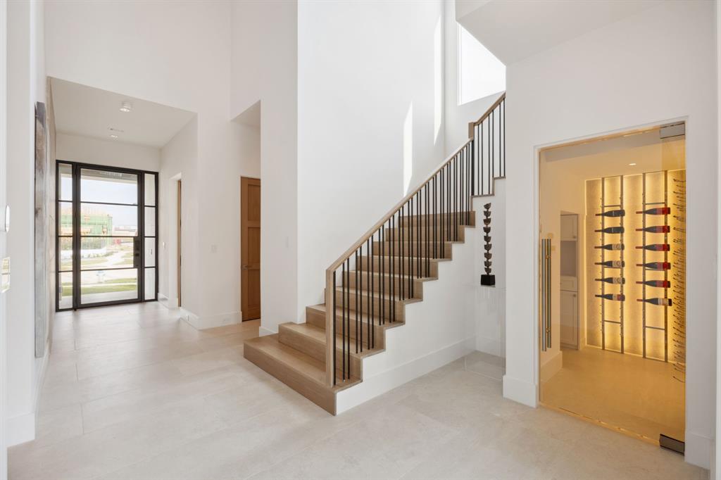 314 Regal Lane