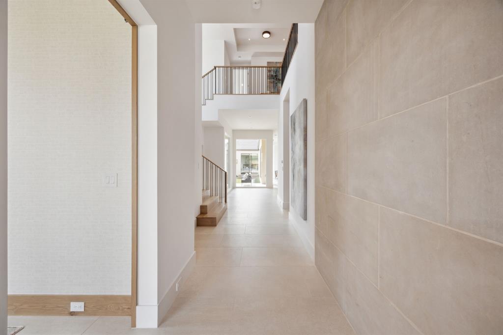314 Regal Lane