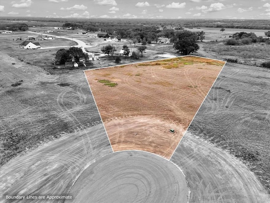 Lot 26 offers over two acres of buildable land in a growing residential community. The generous
lot size allows for flexible home placement and outdoor living opportunities while maintaining a
neighborhood feel.
Located on Bode Road within West ISD, this homesite delivers space, privacy, and convenience.
An excellent option for buyers seeking room to build without sacrificing access to town.