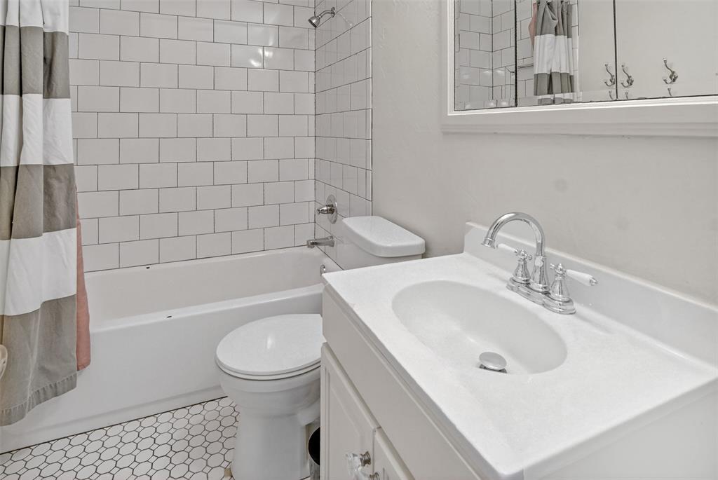 Country Club Heights - Residential