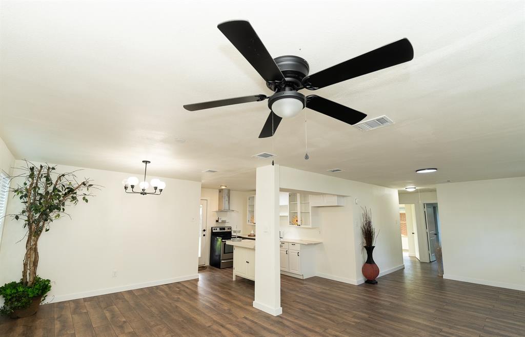 1102 Pampa Drive