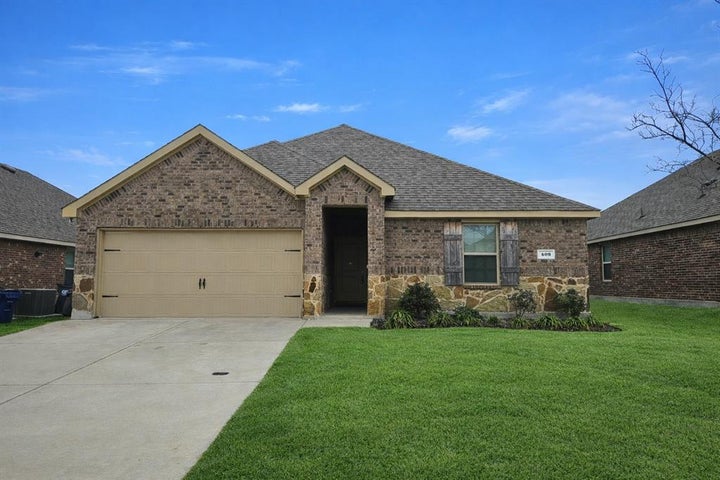Photo 1 of 40 — 409 Spur Ridge, Princeton, TX 75407