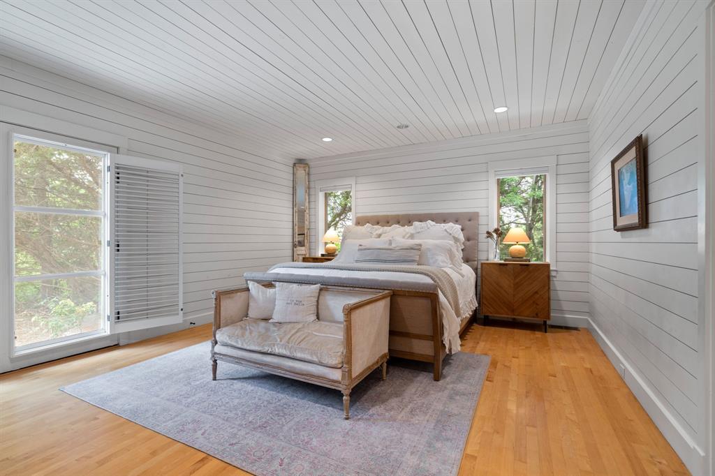 Dark Hollow - Residential