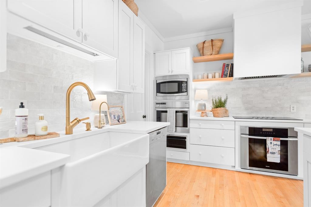 Dark Hollow - Residential