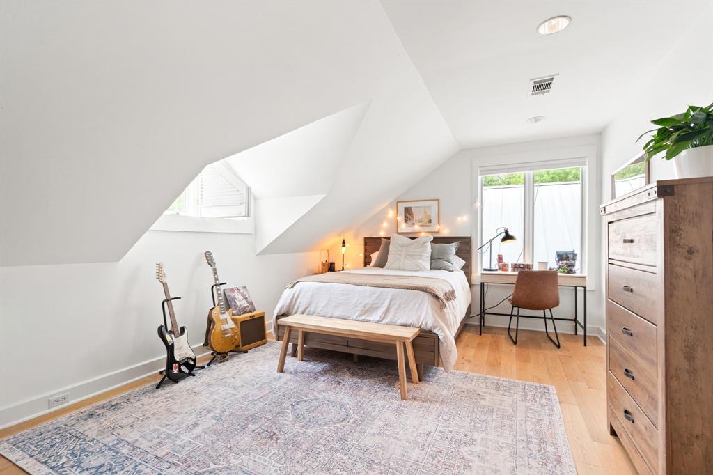 Dark Hollow - Residential