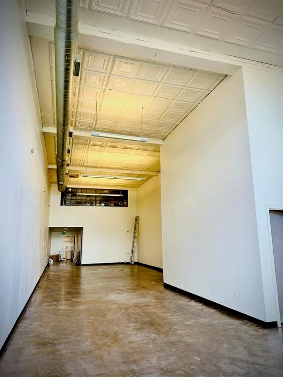 WILLIAMS & NEFF SUB - Commercial Lease