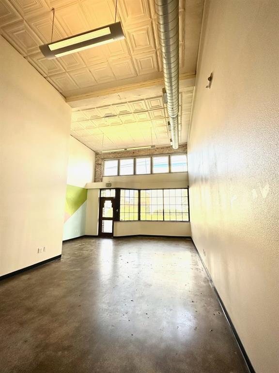 WILLIAMS & NEFF SUB - Commercial Lease