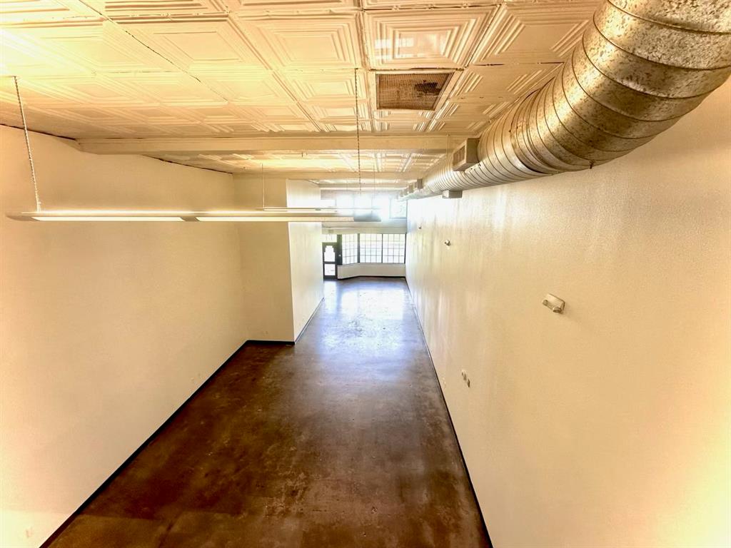 WILLIAMS & NEFF SUB - Commercial Lease