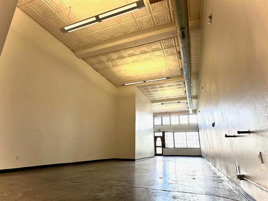 WILLIAMS & NEFF SUB - Commercial Lease