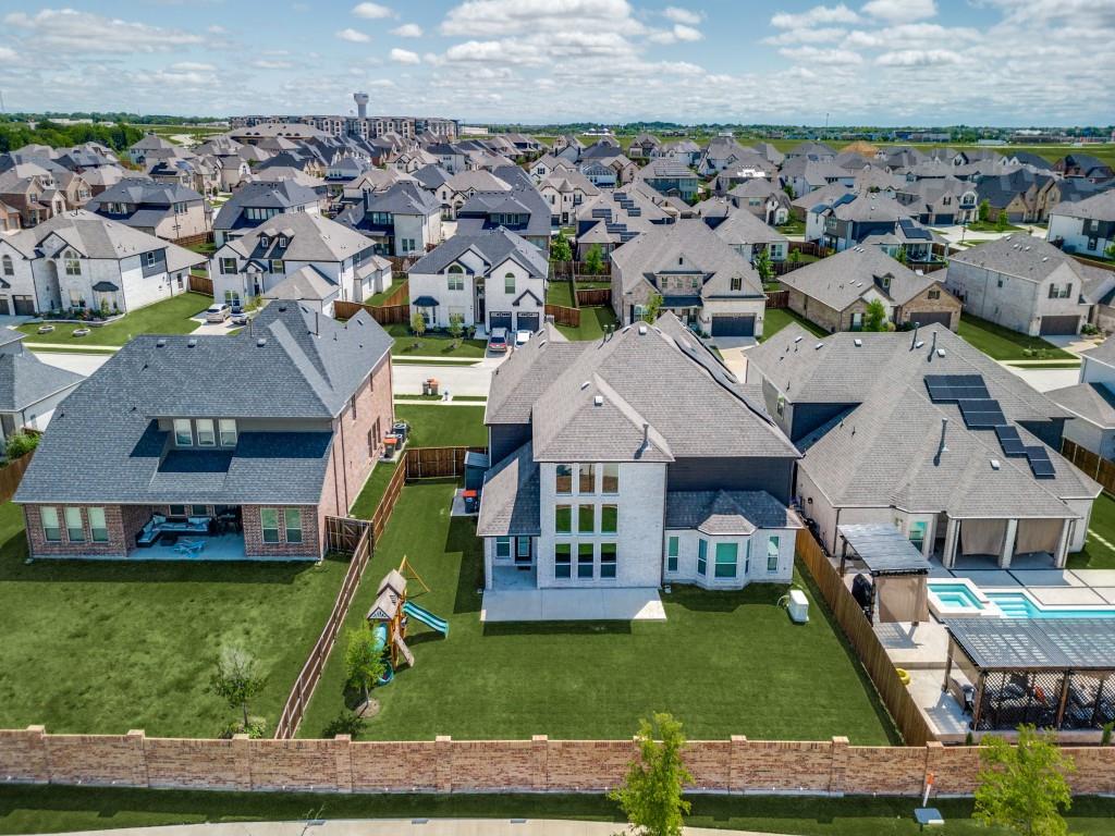 300 Lake Forest Trail