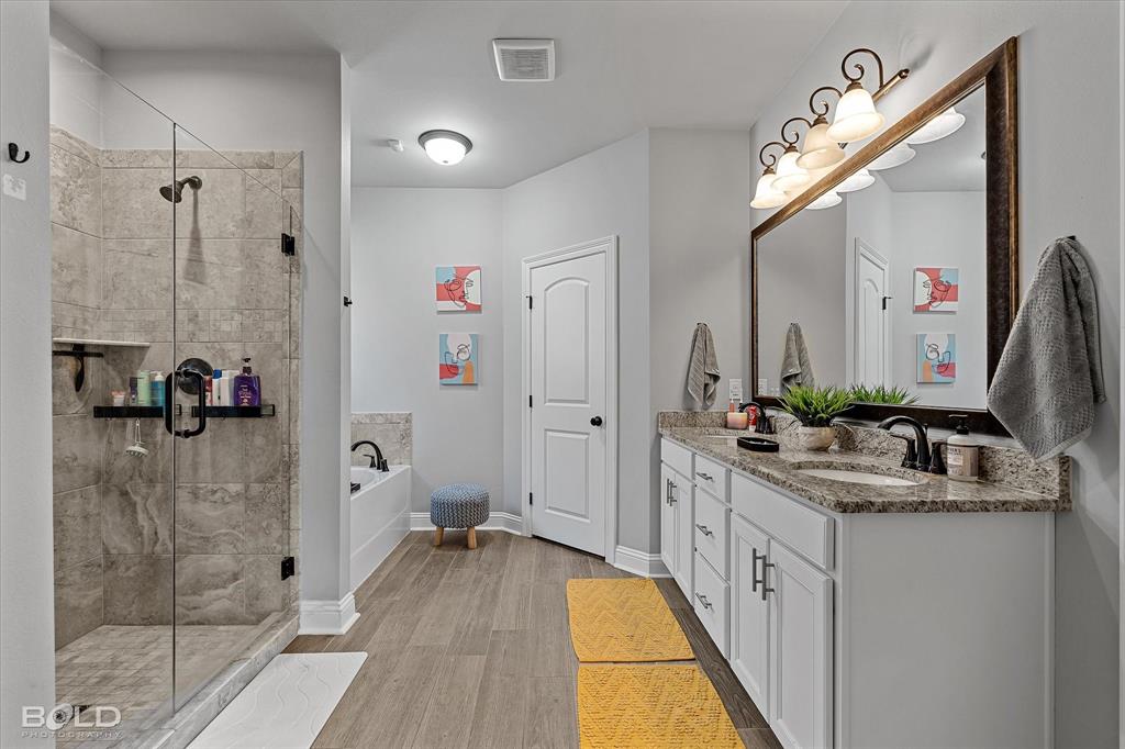 Bossier City, Louisiana 71111, United States, 4 Bedrooms Bedrooms, ,2 BathroomsBathrooms,Residential,Pending,18705