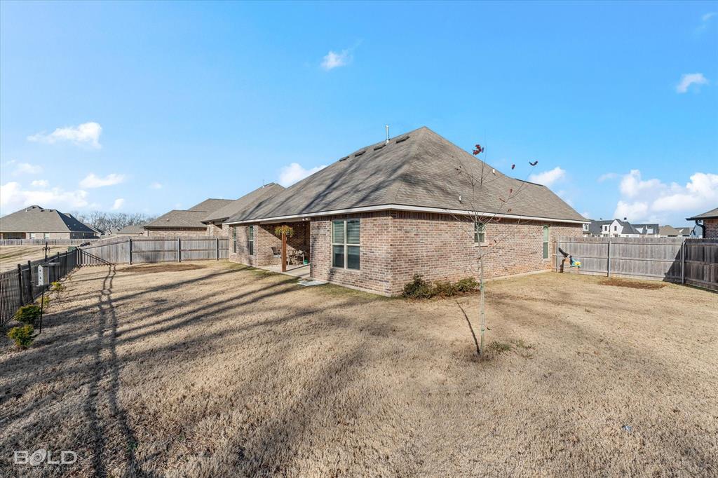 Bossier City, Louisiana 71111, United States, 4 Bedrooms Bedrooms, ,2 BathroomsBathrooms,Residential,Pending,18705