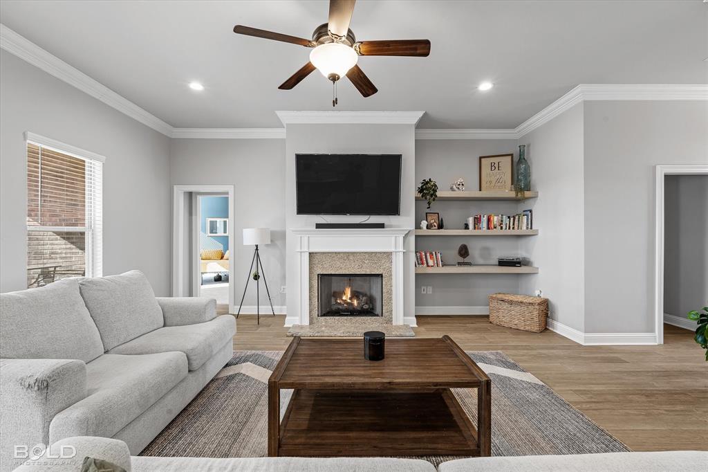 Bossier City, Louisiana 71111, United States, 4 Bedrooms Bedrooms, ,2 BathroomsBathrooms,Residential,Pending,18705