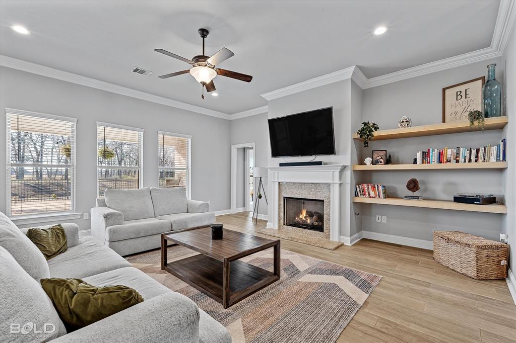 Bossier City, Louisiana 71111, United States, 4 Bedrooms Bedrooms, ,2 BathroomsBathrooms,Residential,Pending,18705