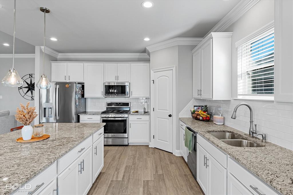 Bossier City, Louisiana 71111, United States, 4 Bedrooms Bedrooms, ,2 BathroomsBathrooms,Residential,Pending,18705