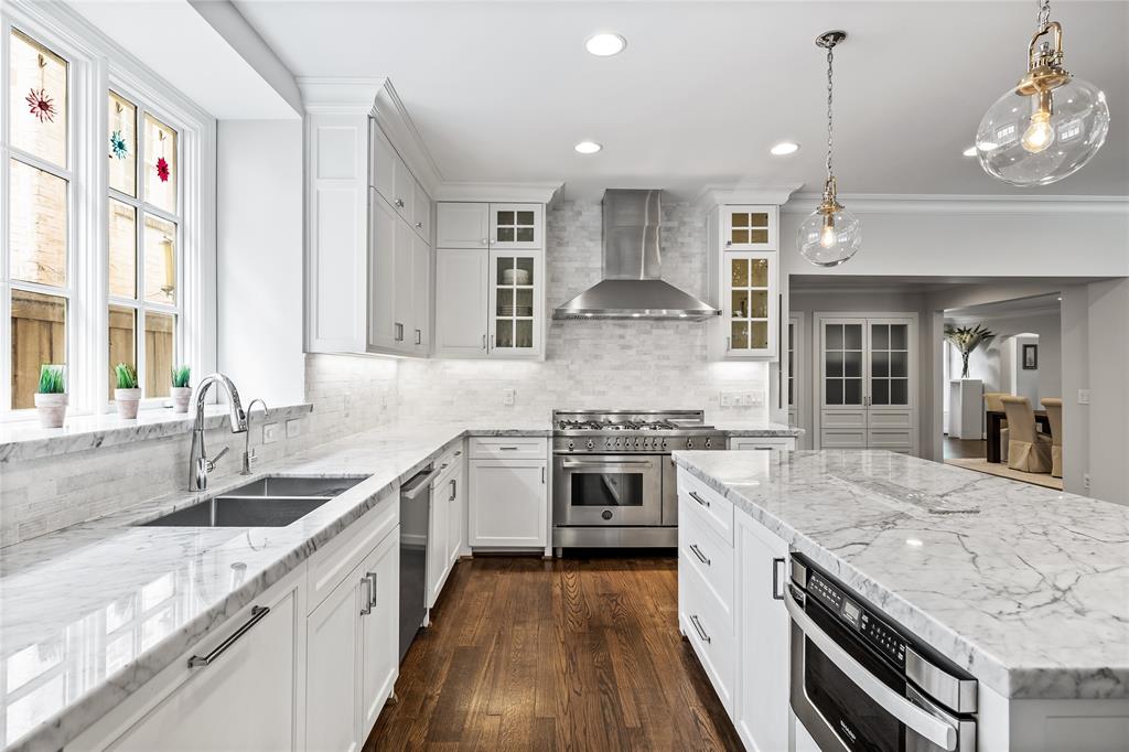 Francis Daniel - Residential