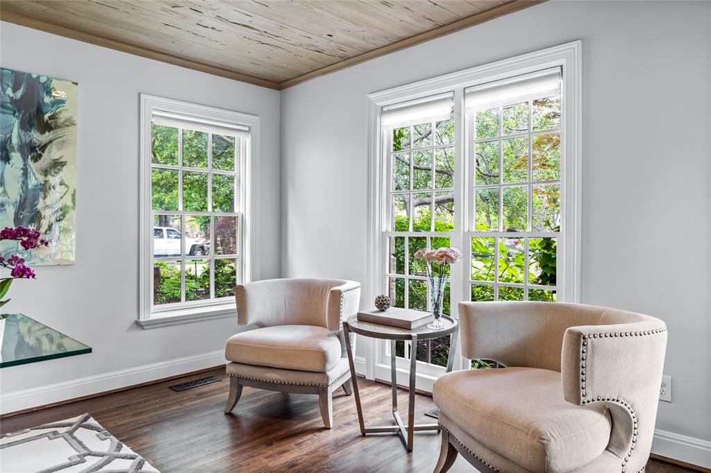 Francis Daniel - Residential