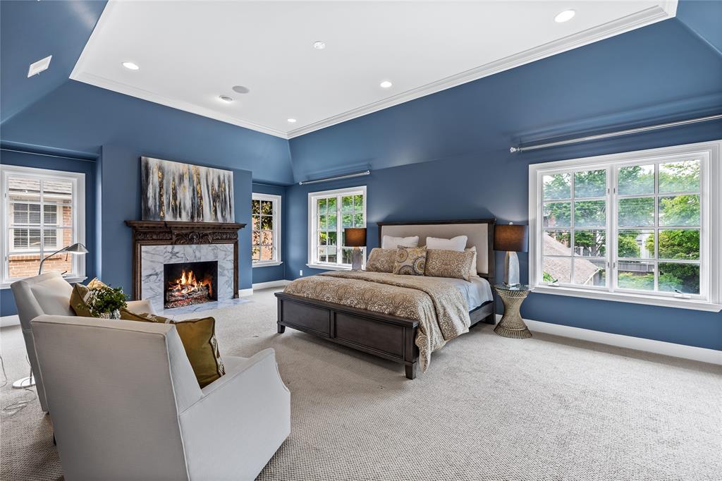 Francis Daniel - Residential