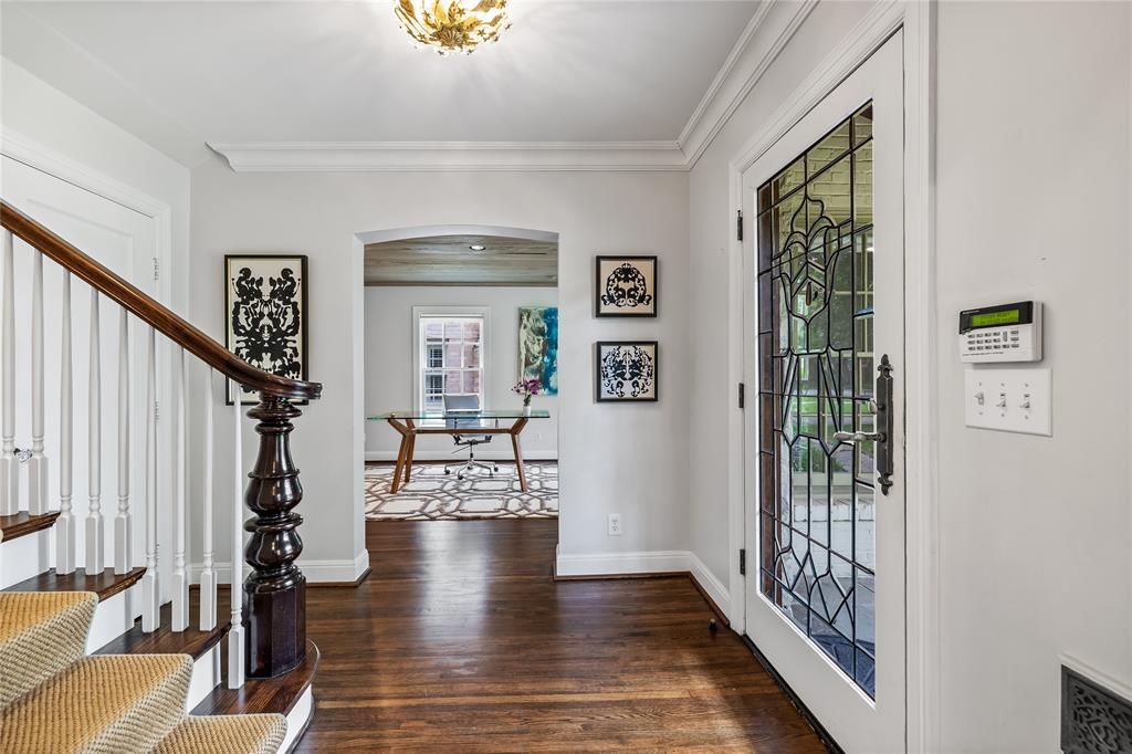 Francis Daniel - Residential