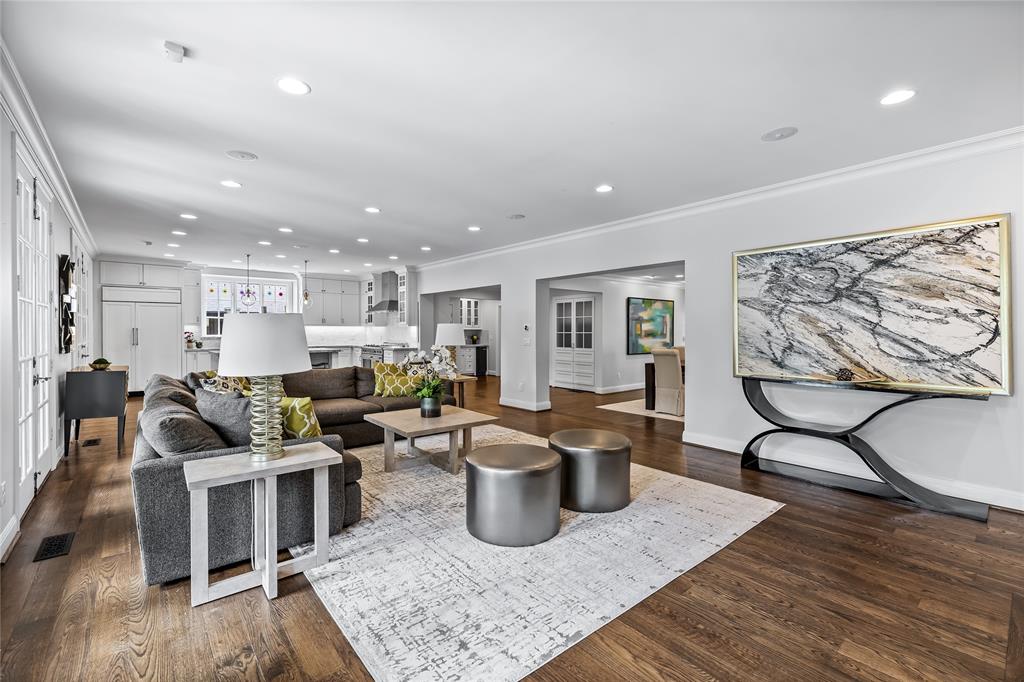 Francis Daniel - Residential