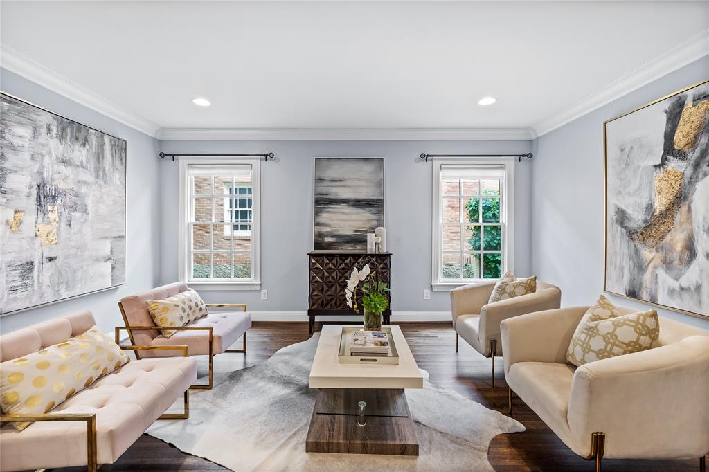 Francis Daniel - Residential