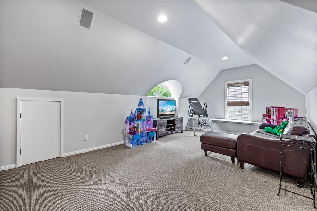 Francis Daniel - Residential