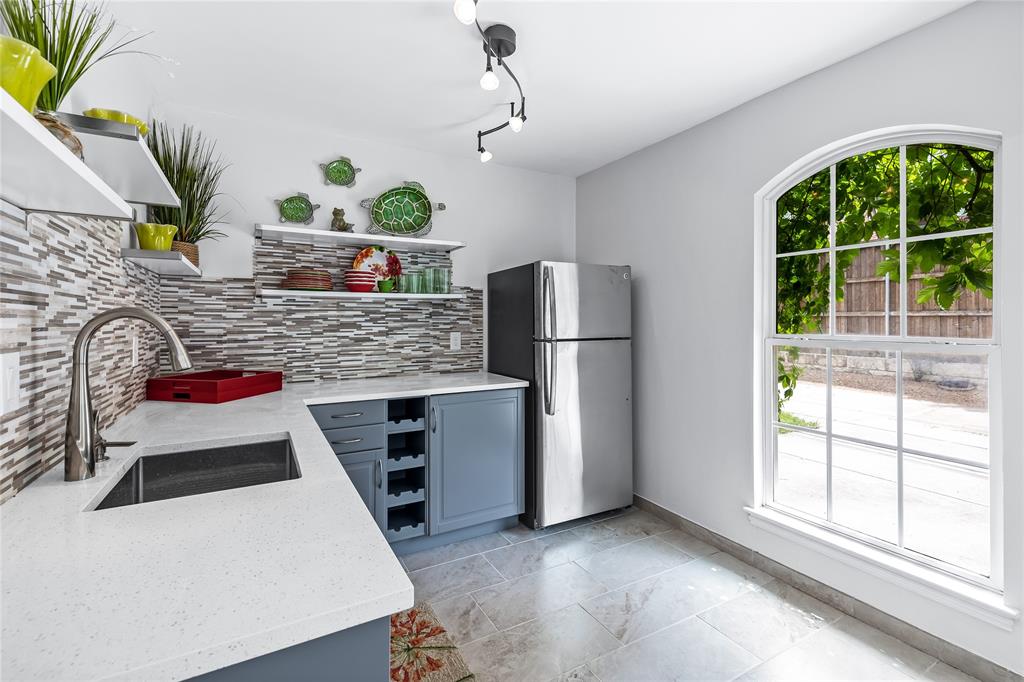 Francis Daniel - Residential