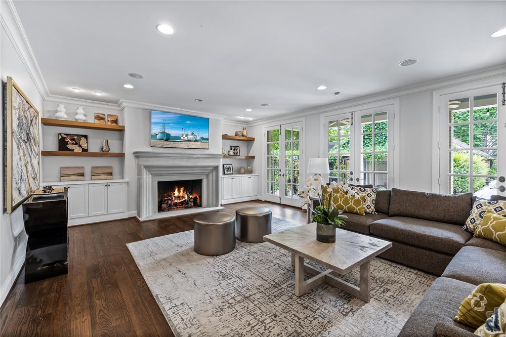 Francis Daniel - Residential