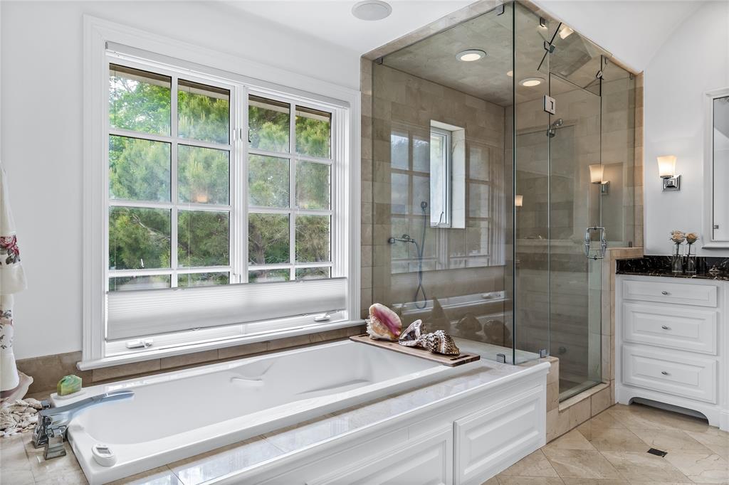 Francis Daniel - Residential