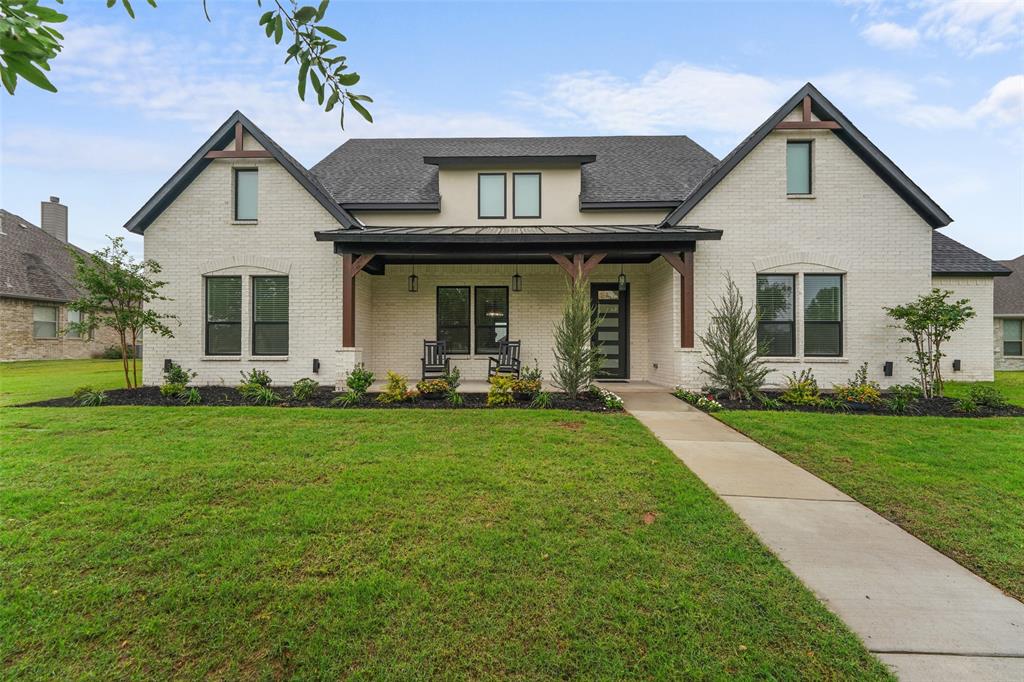 1018 Devonshire Drive N