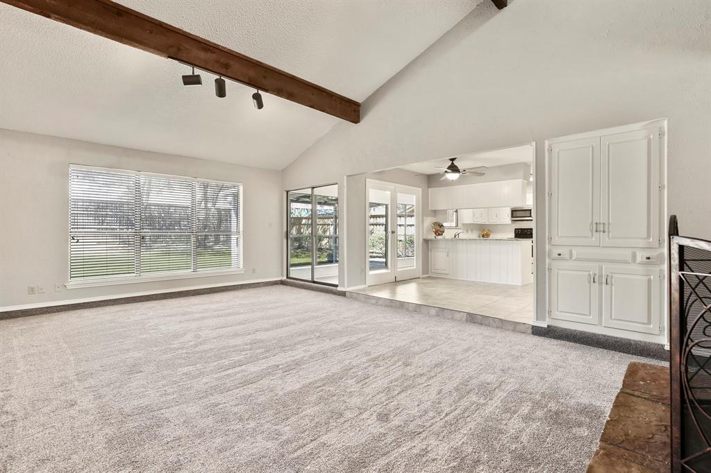 1916 Everglade Court