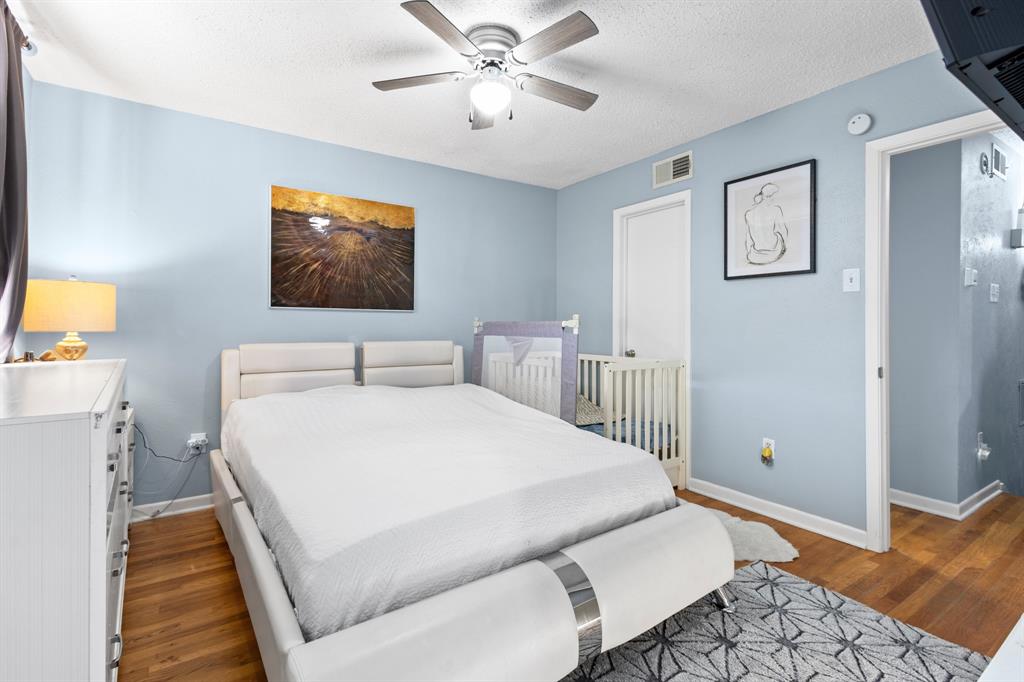 Preston Oaks Crossing Condos 01 & 02 - Residential