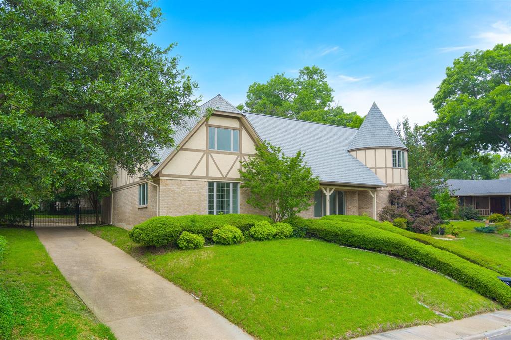 University Hills 02 - Residential