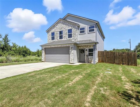 5708 Black Pine Circle Granbury TX 76048