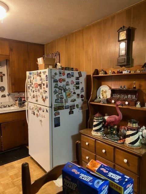 7060 John T White Road