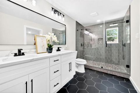 Tiny photo for 5737 Everglade Road, Dallas, TX 75227 (MLS # 21341213)