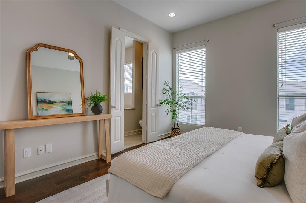 2100 N FITZHUGH CONDOMINIUMS - Residential