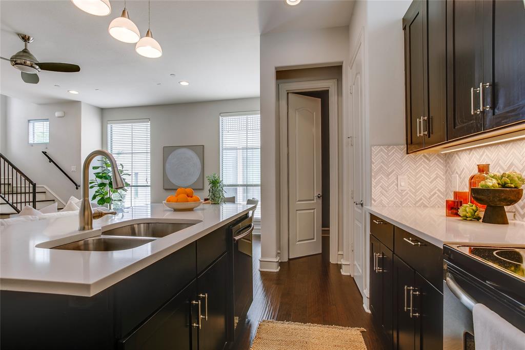 2100 N FITZHUGH CONDOMINIUMS - Residential